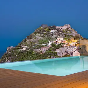 https://the-view-luxury-apartments-taormina.sicilyhotelsitaly.net