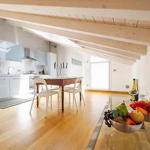 apartment-23.it-lombardy.com/